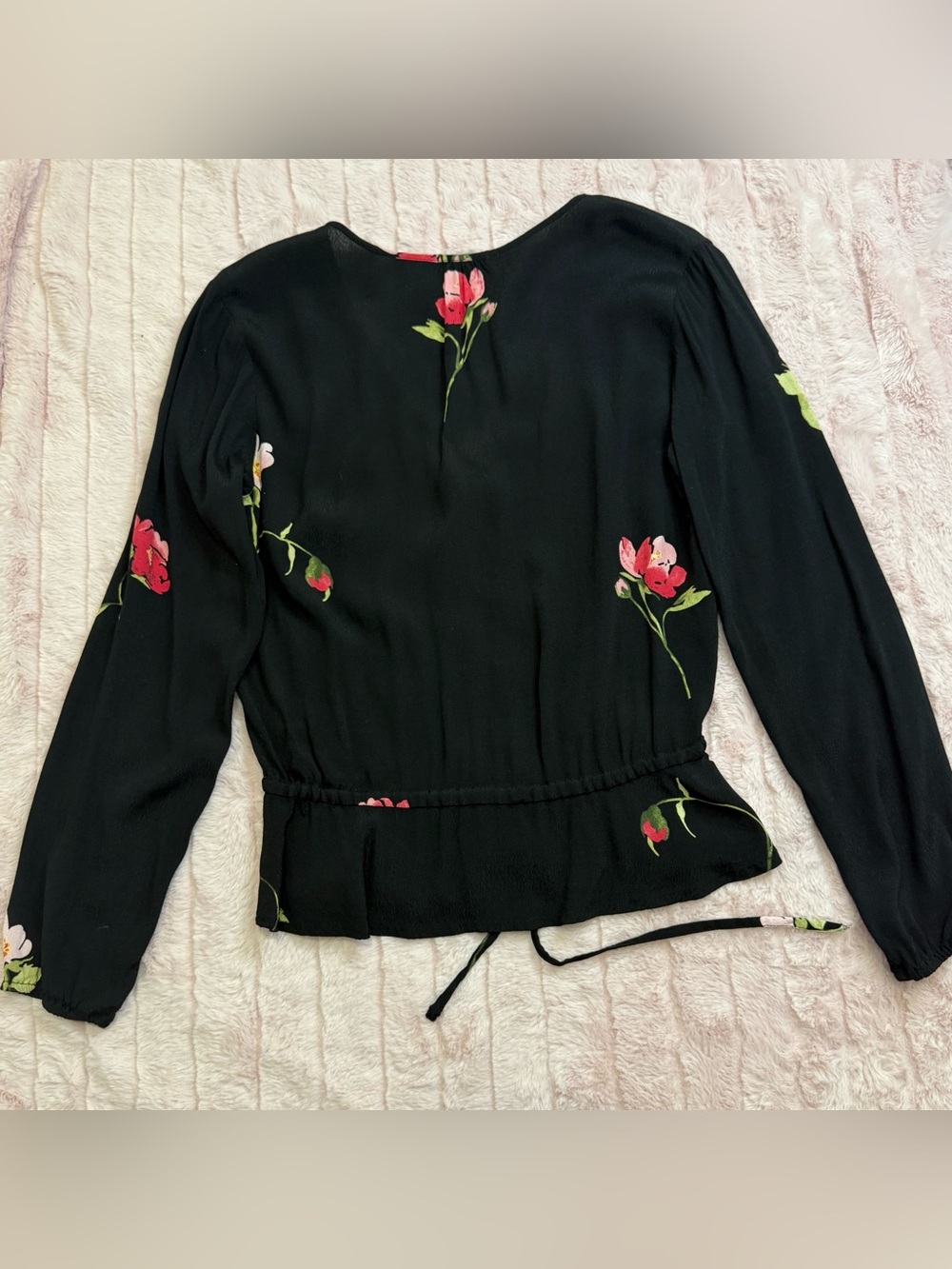 Rails - NWOT Black, Pink, & Red Floral V-Neck Tie-Waist Blouse - Size S - Picture 6 of 6